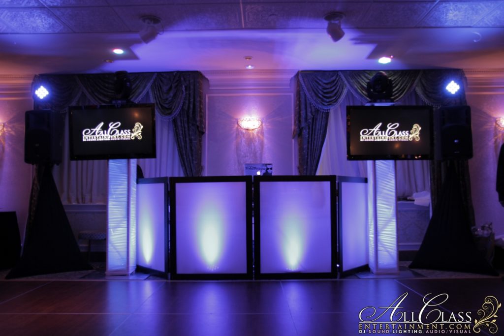Dual TV Screens